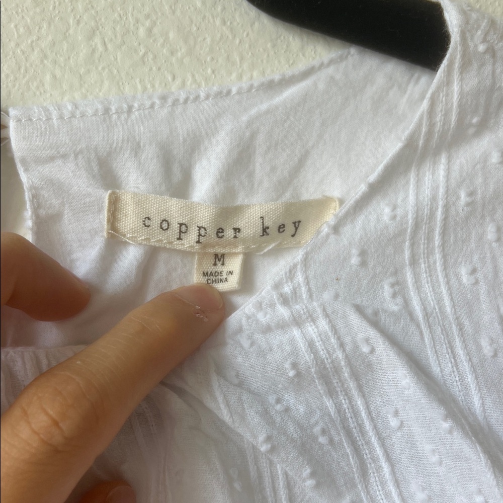 Copper Key White Casual Dress - Picture 2 of 5